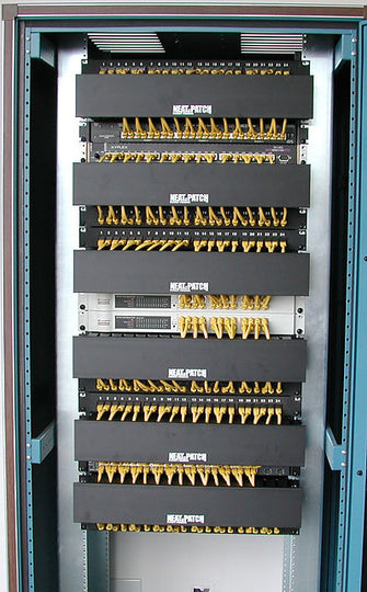 Neat-Patch NP2 Cable Management Bay With 24 Patch Cables