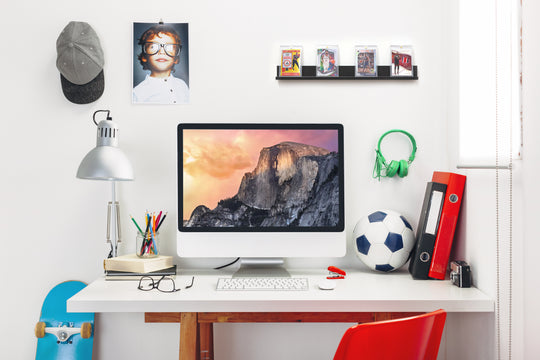 Hangman No Stud Slab Shelf for Sports / Trading Cards