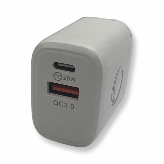 NetStrand Dual USB-A & USB-C Charger - PD 20W + Quick Charge 3.0