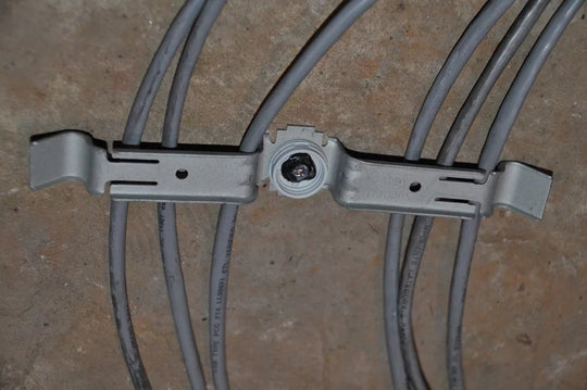 Caddy Metal Pressure Clip, 16 Cable, 0.28" Hole