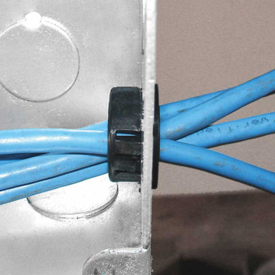 Garvin Plastic Knockout Insulating Bushing