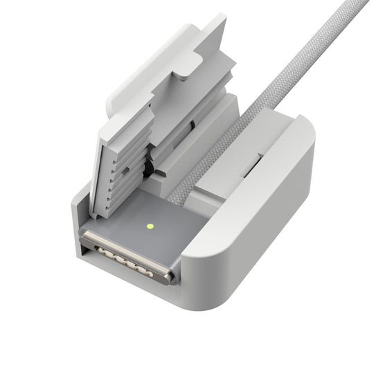 j5create 4K60 Pro USB4® Hub with MagSafe® Kit