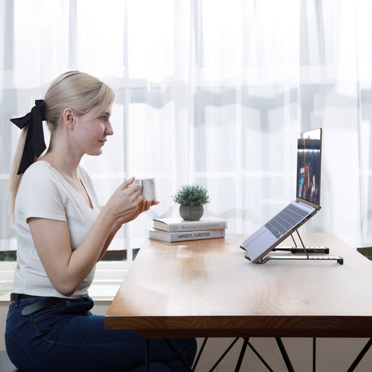 j5create Laptop Stand with USB™ 4-Port Hub