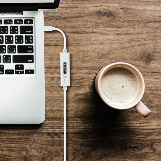 j5create USB-C™ 2.0 to USB-C™ Cable with OLED Dynamic Power Meter, 4ft