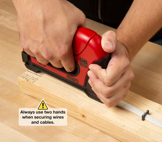 Gardner Bender 1/2 in (13 mm), Metal Insulated Staples Designed for use in Cable Boss Staple Gun, Black, (200-Pack), MPS-2125