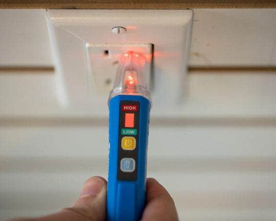 Jonard Tools Non-Contact Dual Range Voltage Detector Pen, 24-1000VAC & 90-1000VAC W/LED Flashlight