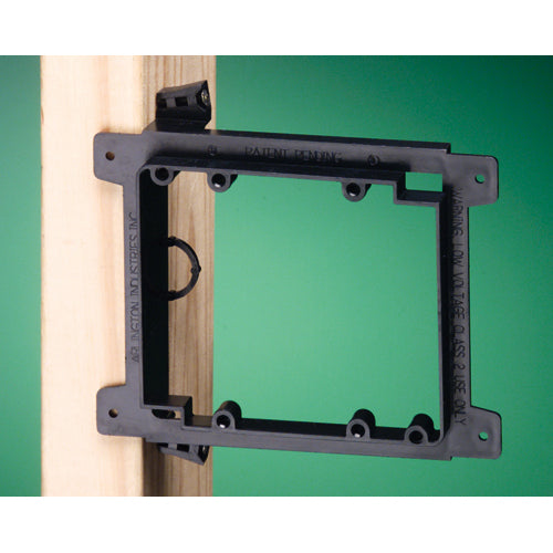 Arlington Nail On Low Voltage Mounting Bracket for New Construction